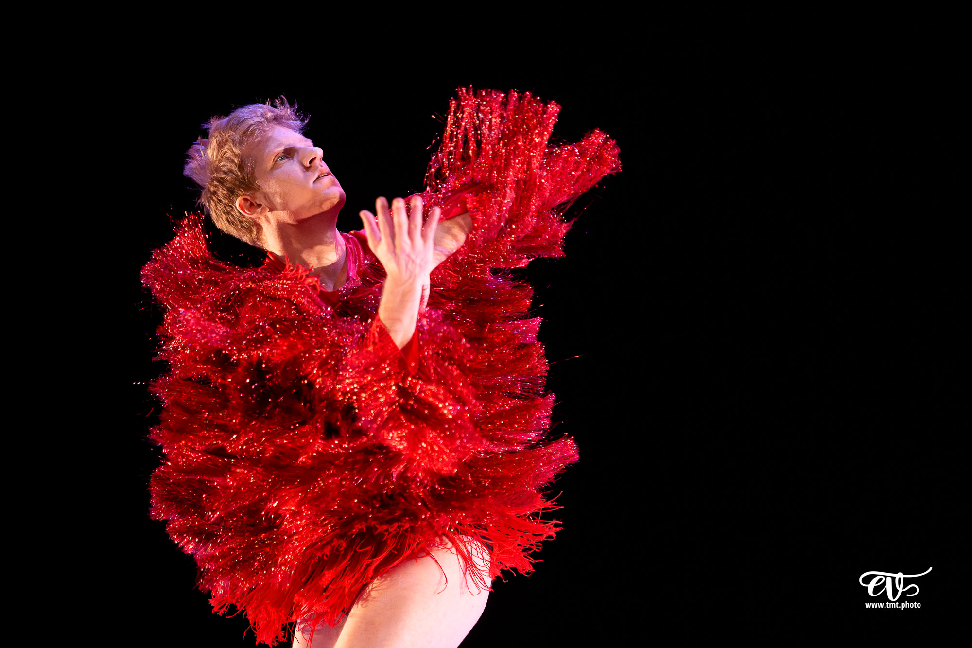 A4 (COMME LA FEUILLE) CIE CHICOS MAMBO